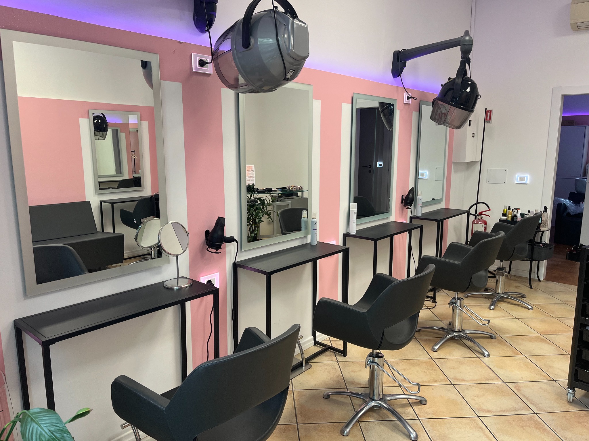 Postazioni salone Giusy Acconciature Chic